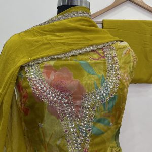 *KARWA CHAUTH SERIES*  *GLASS ORGANZA DESIGNER SUIT HANDWORK NECK* (9118)  *