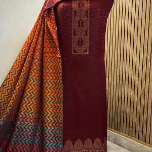 *Pure kaani Weaving Designer suit* *Pure acrylic Woolen Wiving emb* (RAINBOW)